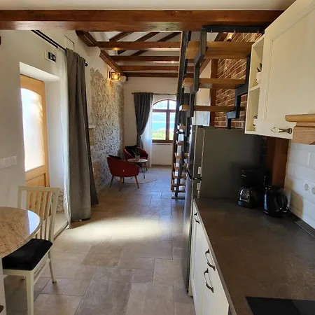 Stone House Didini Dvori 鲁巴达