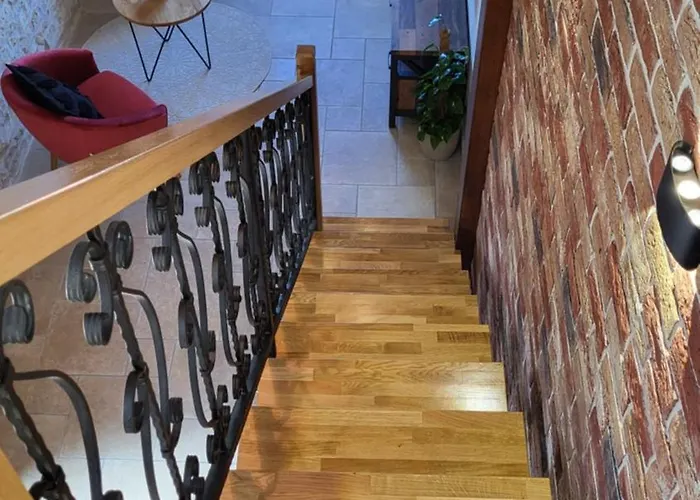 Stone House Didini Dvori 公寓 鲁巴达