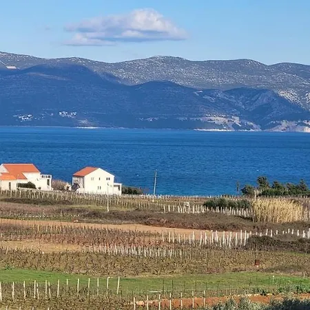 Stone House Didini Dvori *