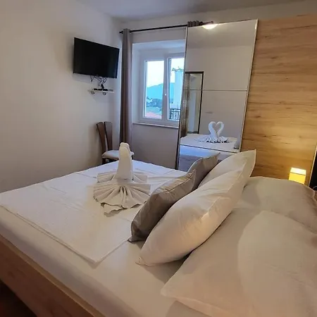 Stone House Didini Dvori