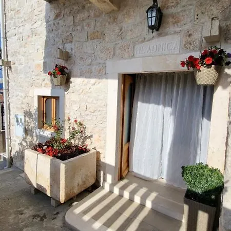 Apartament Stone House Didini Dvori Lumbarda