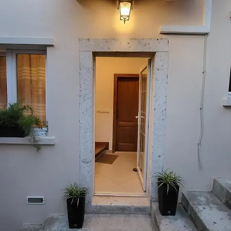 Stone House Didini Dvori * Lumbarda