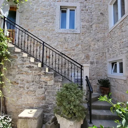 Daire Stone House Didini Dvori