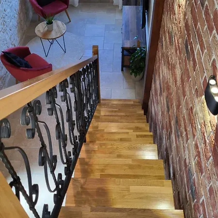 Stone House Didini Dvori Daire Lumbarda