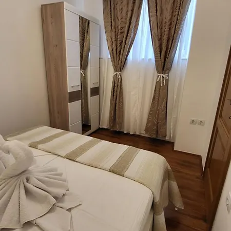 Stone House Didini Dvori Lumbarda