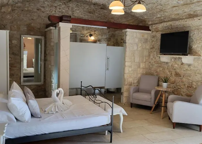 Stone House Didini Dvori 公寓