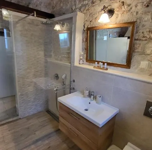 公寓 Stone House Didini Dvori