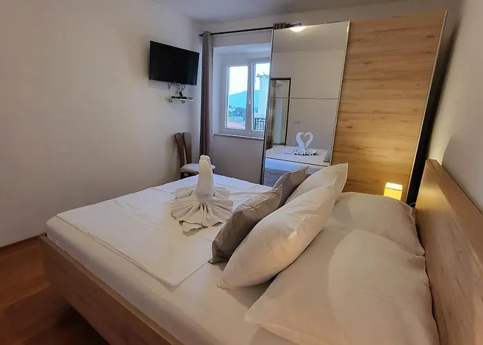 Stone House Didini Dvori