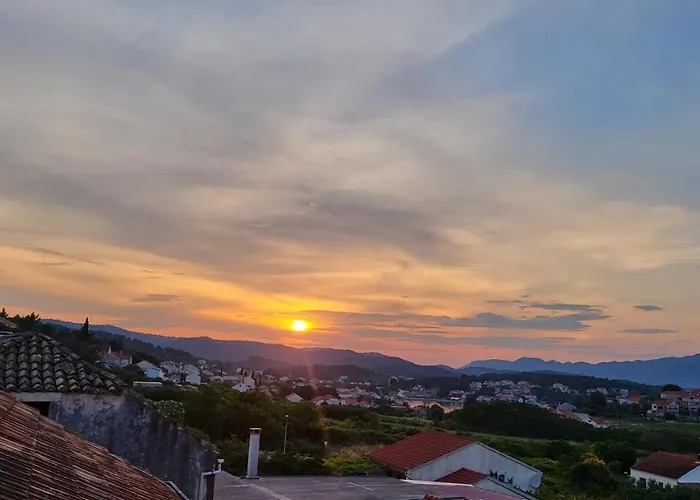 公寓 Stone House Didini Dvori 鲁巴达