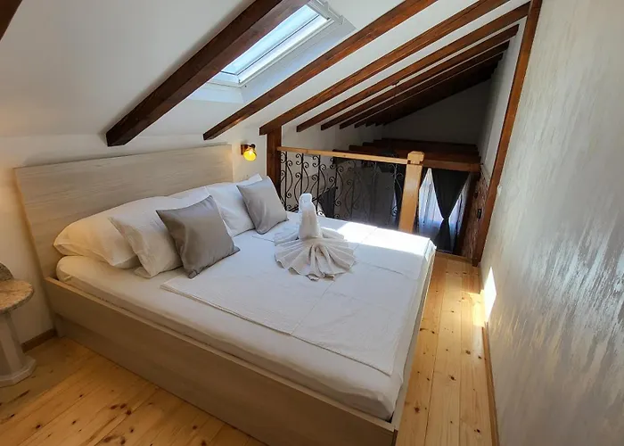 Stone House Didini Dvori 鲁巴达