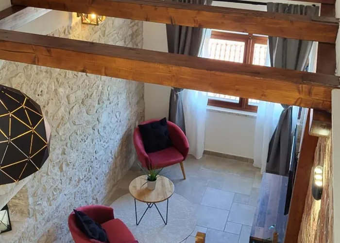 公寓 Stone House Didini Dvori