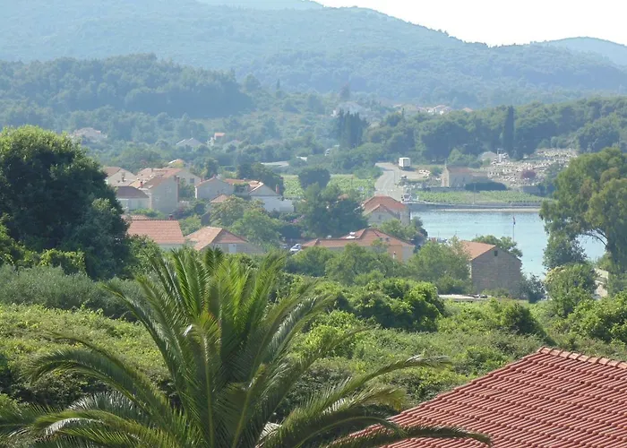 公寓 Stone House Didini Dvori *